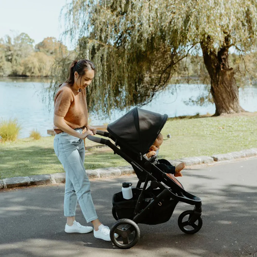 Oscar M2 Pram